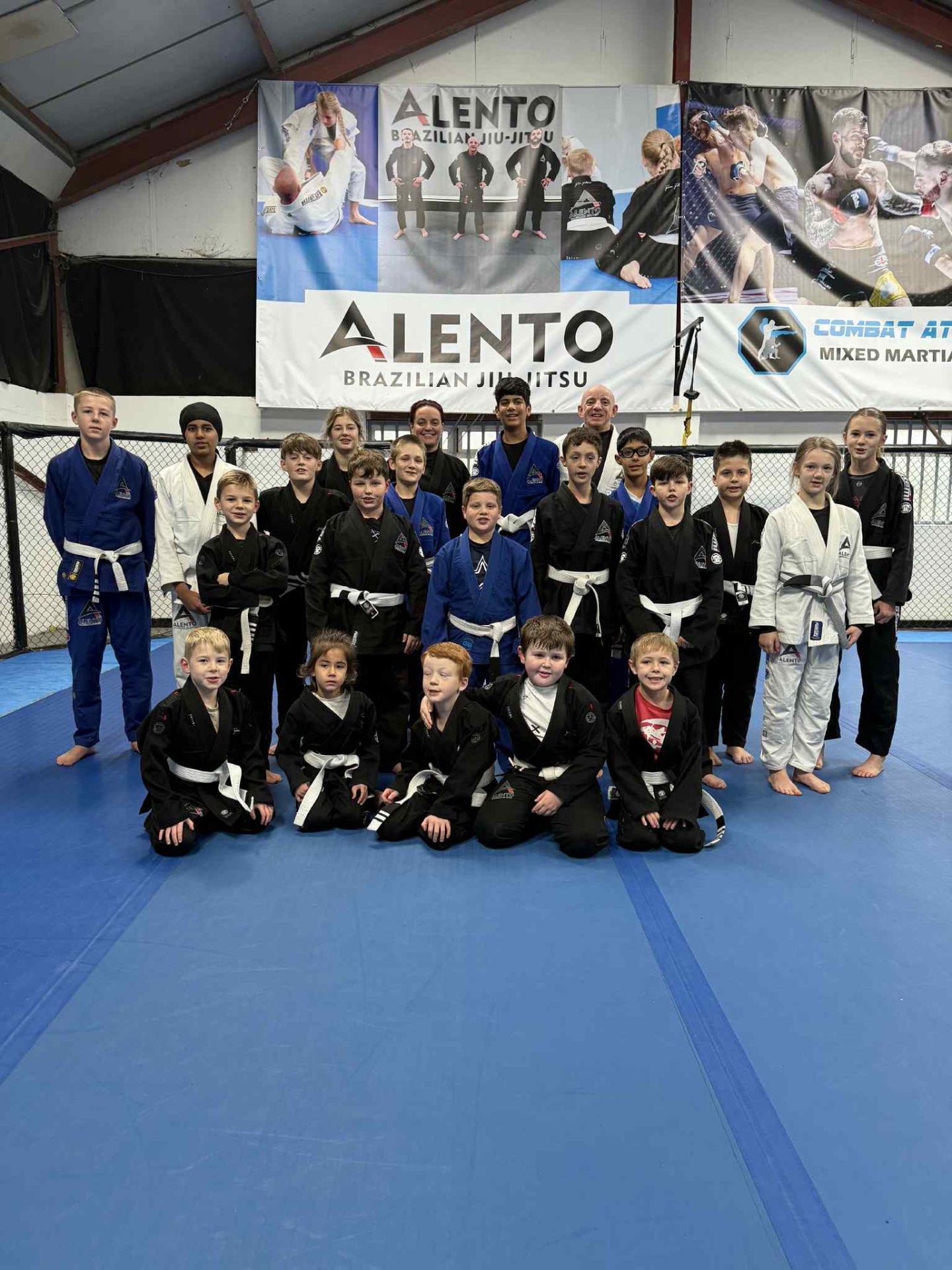Juniors (9–15) class at Alento BJJ