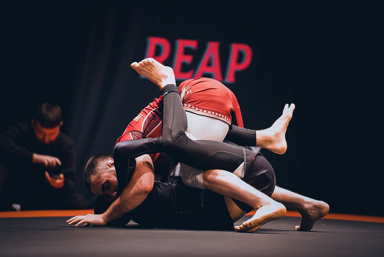 Alento fighters competing at Grapplemax